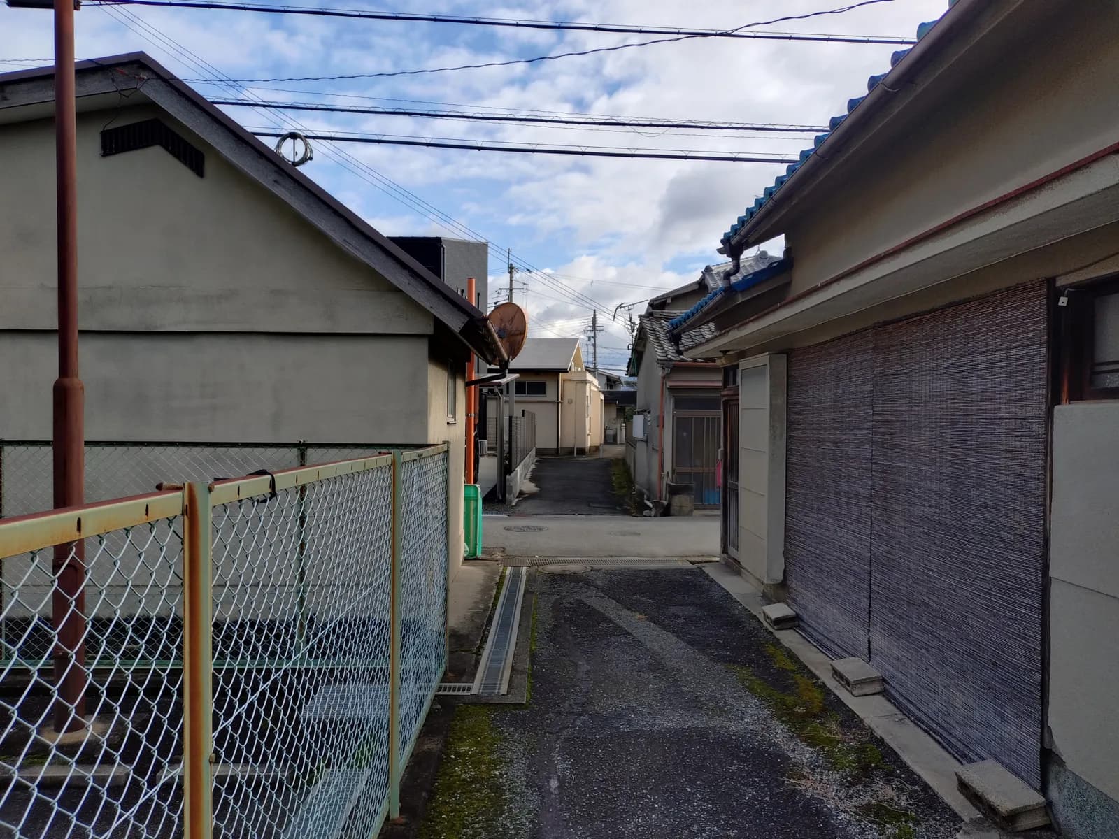 住宅街の通路