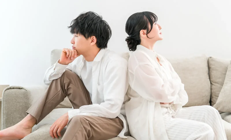 喧嘩をする男女（夫婦喧嘩,喧嘩,口論）