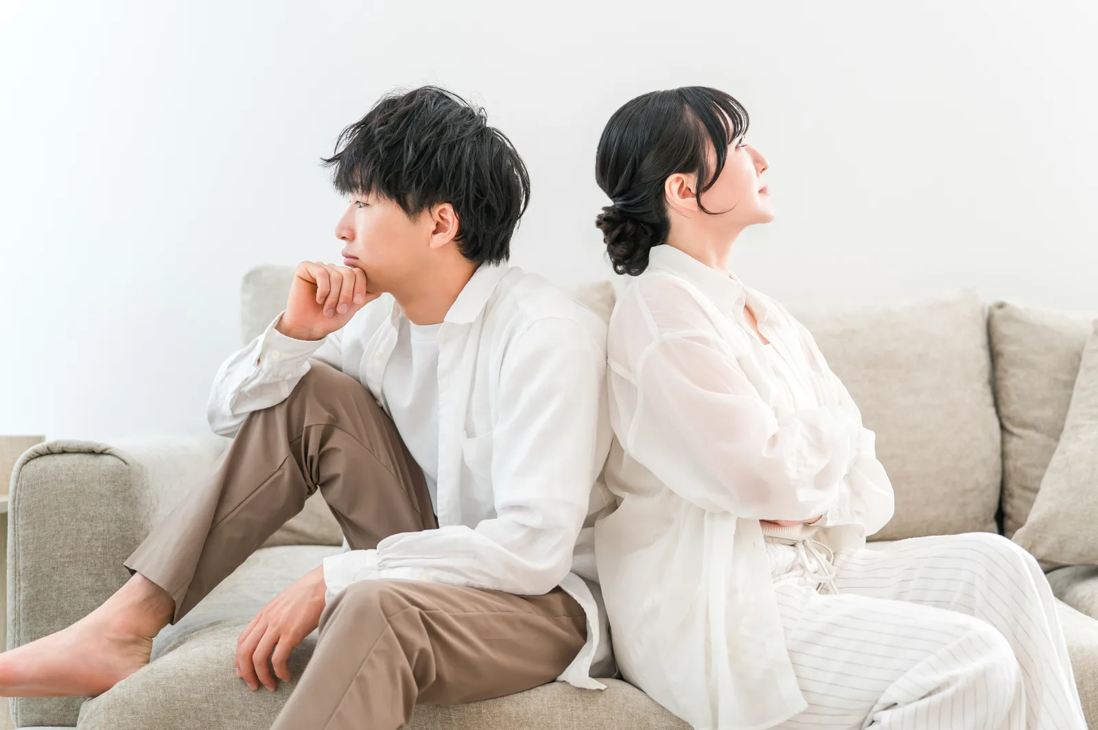 喧嘩をする男女(夫婦喧嘩,喧嘩,口論)