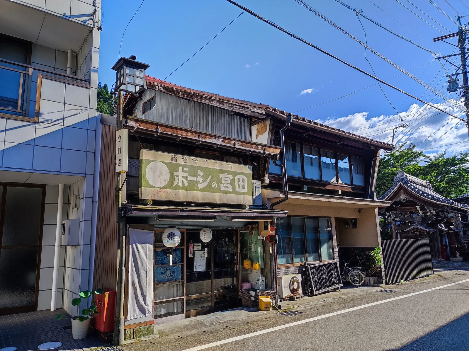 夏の郡上八幡の街並み⑥