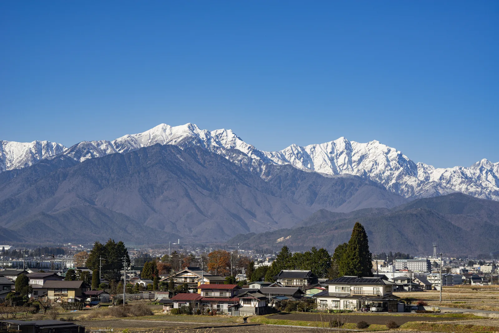 長野県大町市から望む北アルプス_2(別荘に関する記事のイメージ)